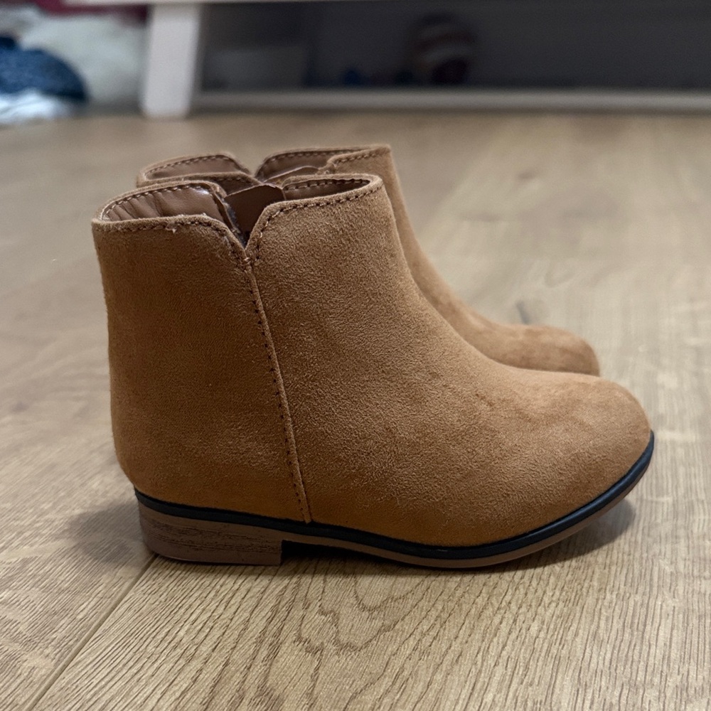 Cat & Jack Tan Kids Boots